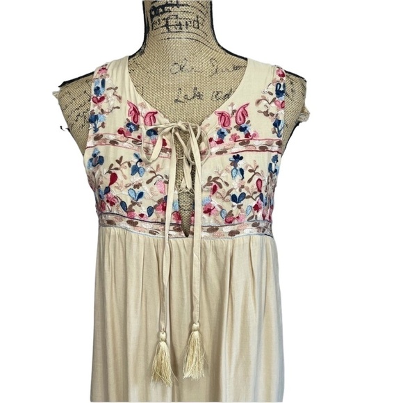 ODDY Boho Embroidered Tie Front Babydoll Dress - Picture 3 of 10